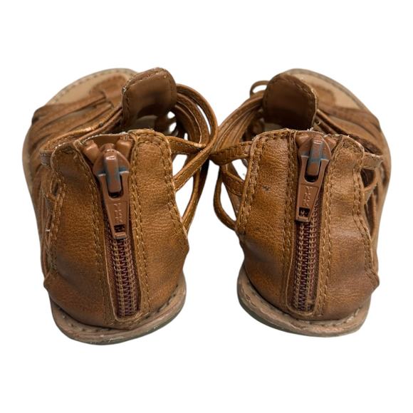 Old Navy strappy tan gladiator sandals zip up heel closure size 9 - Picture 4 of 6